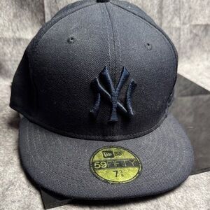 New Era Dark Blue 59FIFTY Fitted Hat